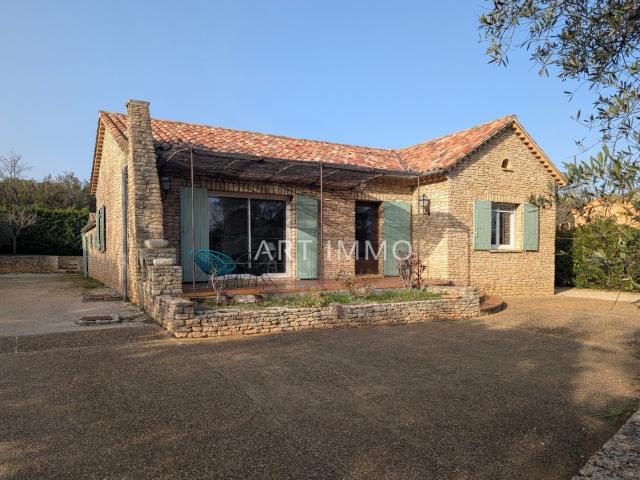 Maison Quatre Chambres Et Piscine 132m² Saint Saturnin lès Apt
