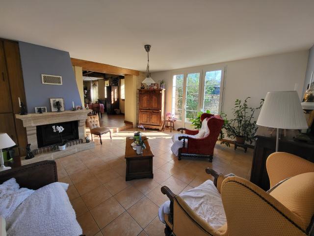Maison quercynoise avec grand jardin