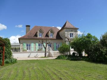 Maison quercynoise de 1980 type 6 avec 2500m² de jardin, sec. 136m² Gramat