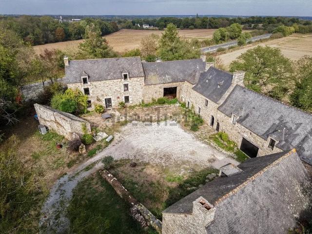 Maison, Quévert