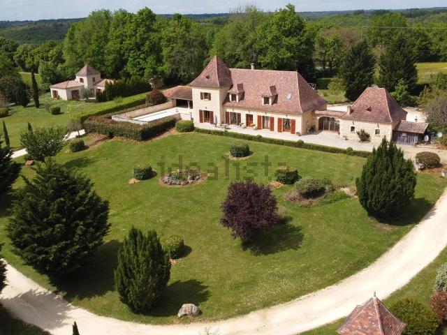 Maison, Queyssac