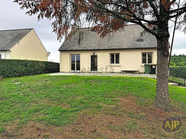 Maison, Rougé
