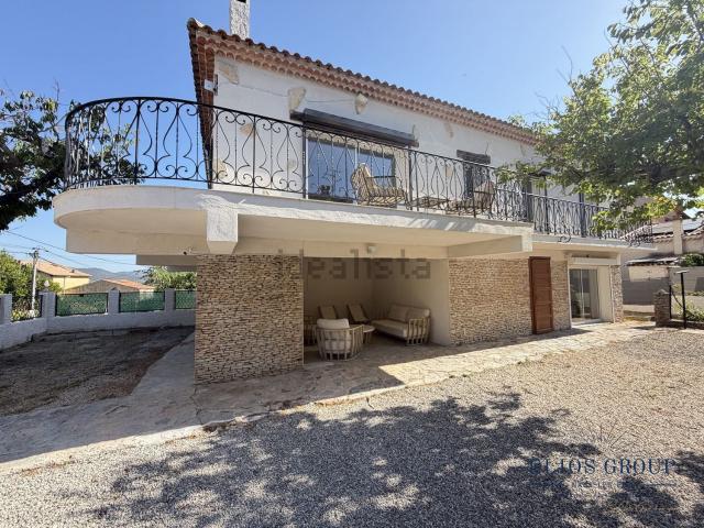 Maison, Rougiers