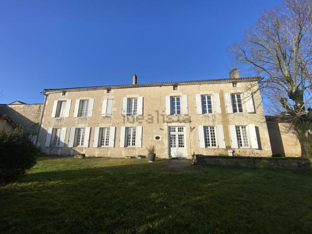 Maison, Rouillac