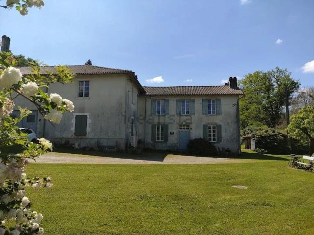 Maison, Rochechouart