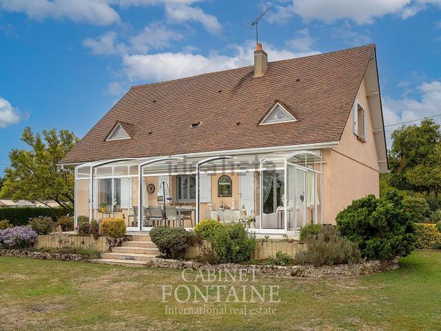 Maison, Rochy Condé