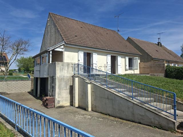 Maison, Rocles