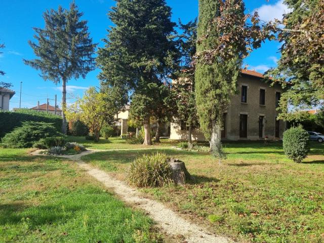 Maison, Romans sur Isère