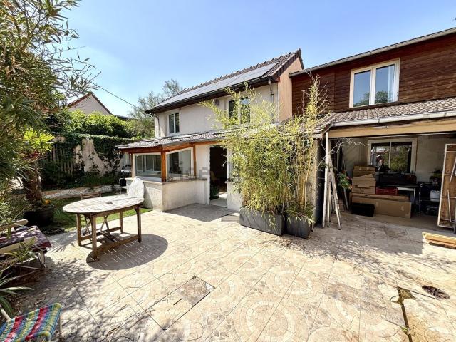 Maison, Romainville