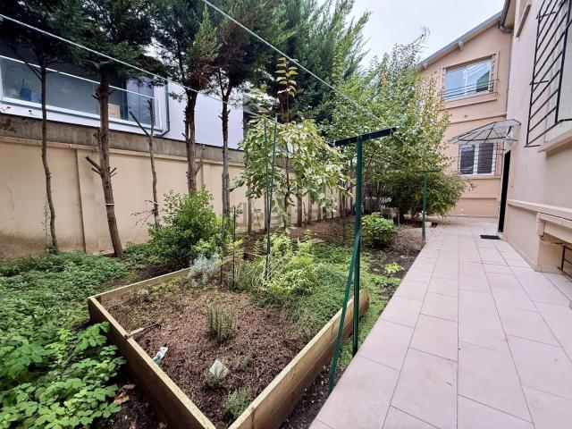 Maison, Romainville