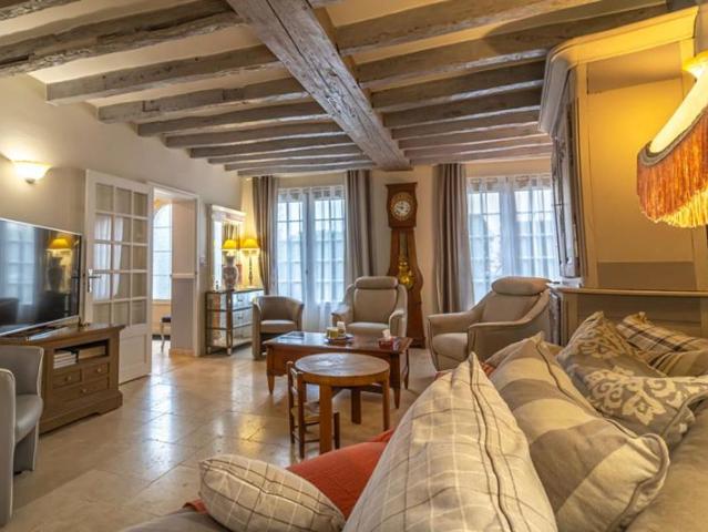 Maison Romorantin Lanthenay 8 pièce s 190 m2