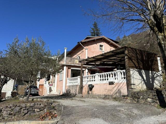 Maison, Roquebillière