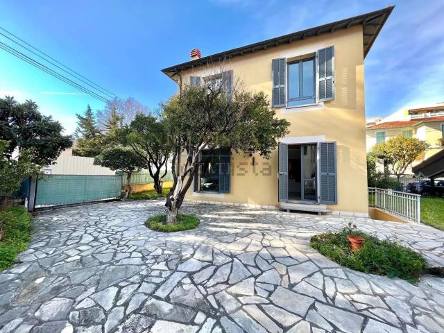 Maison, Roquebrune Cap Martin