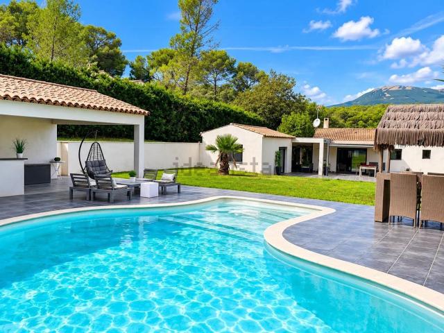 Maison, Roquefort les Pins