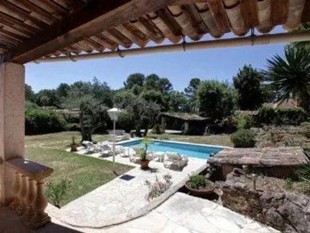 Maison, Roquefort les Pins