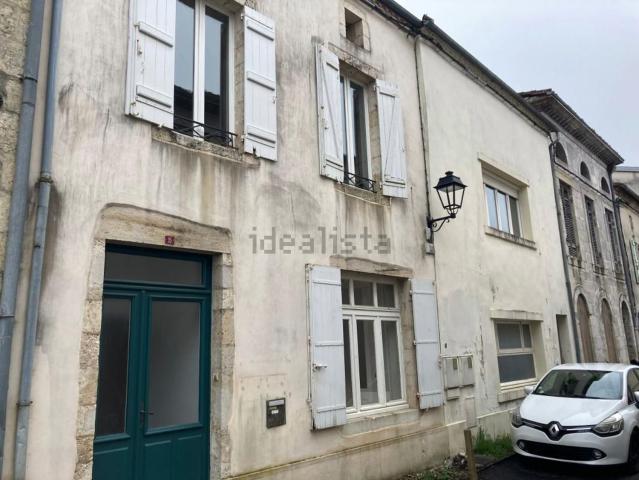 Maison, Roquefort
