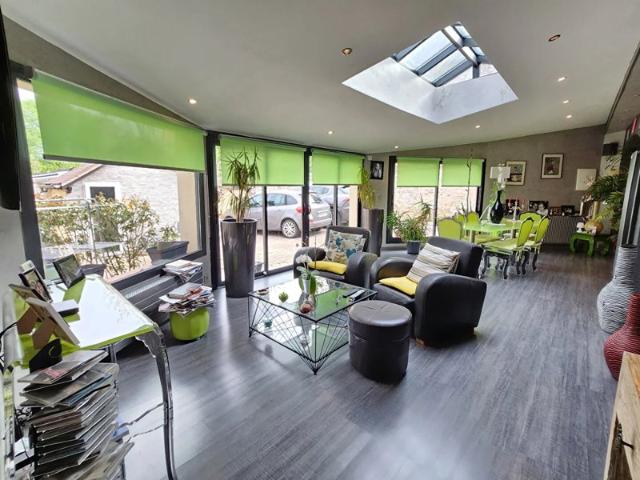 Maison Rambouillet 7 pièce s 170 m2, avec piscine et dépendance de 30 m²