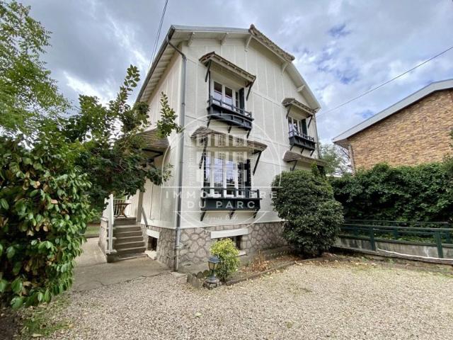 Maison RDC 190 m2