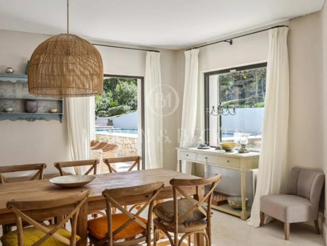 Maison RDC 207 m2