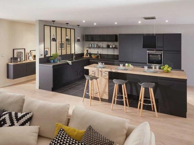 Maison, Revel