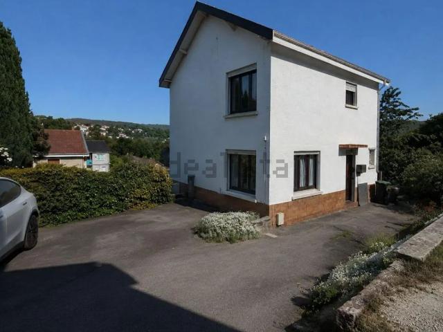 Maison, Revin