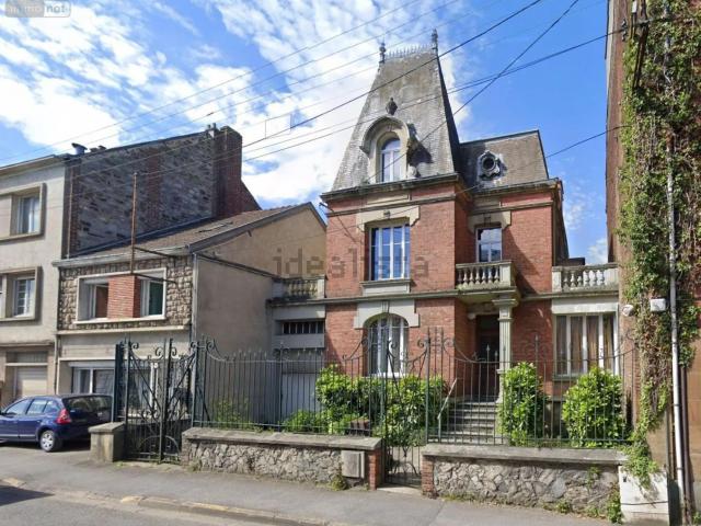 Maison, Revin