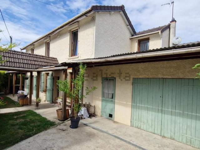 Maison, Rebais