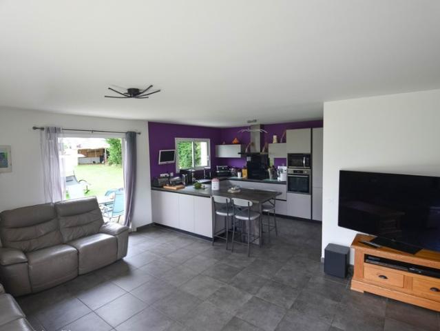 Maison récente 4 pièces Lourenties 64 avec 3 CH. Au calme