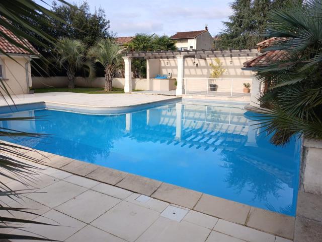 Maison récente 5 pièces 115 m2 Jardin paysagé & piscine Sect. 115m² Malause