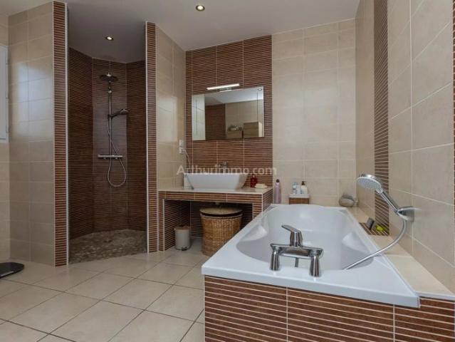 Maison récente 102 m² – Terrain clos 765 m² – Garage 41 m²