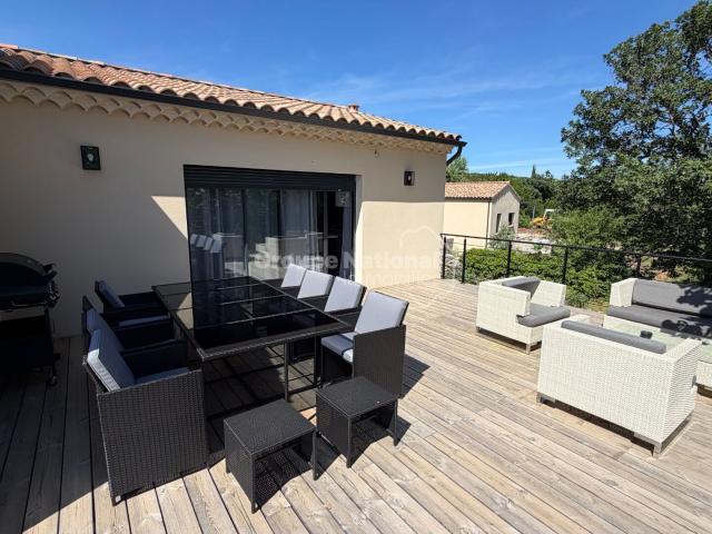 Maison récente 125 m2 avec pisicne et garage 125m² Le Garn