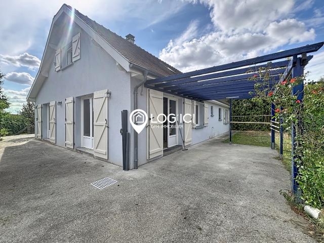 Maison récente 130 m2 avec grand séjour, 3/4 chambres, terrasse, jardin sur 1100 m2 de terrain