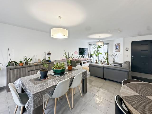 Maison récente 2018 – 83 m² – Terrain 1 470 m² clos – DPE A – ST COSME EN VAIRAIS