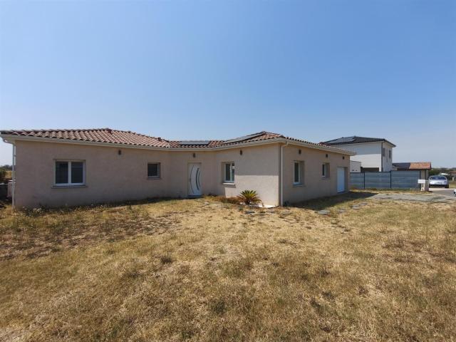 Maison récente T4 de 110 m2 de plain pied avec terrasse et t. 110m² L'Isle Jourdain