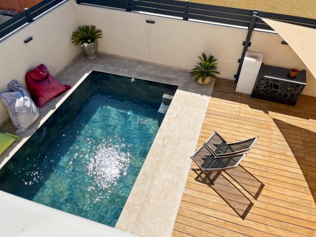Maison récente avec superbe terrasse et piscine 101m² Marseillan