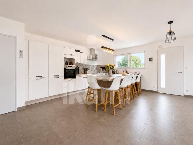 Maison récente avec 3 chambres, pièce de vie spacieuse avec. 86m² Rochefort Samson