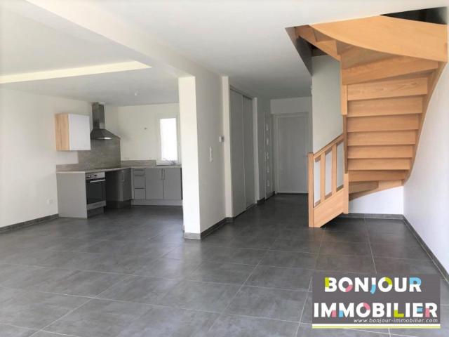 Maison récente mitoyenne 4 pièces à Colombe