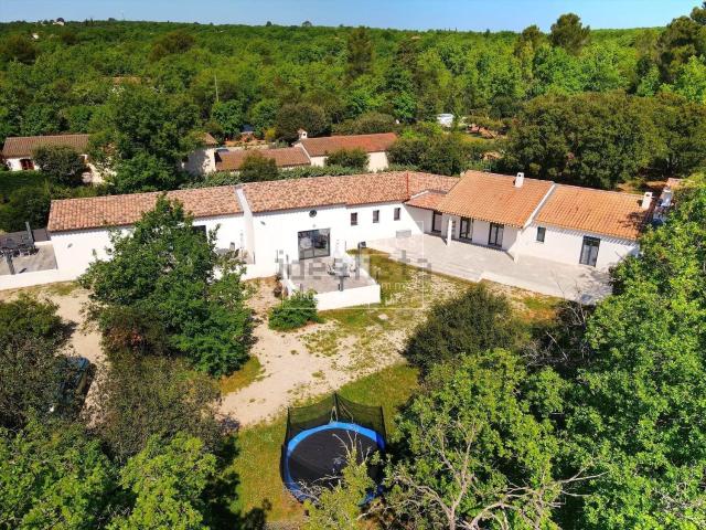 Maison, Régusse