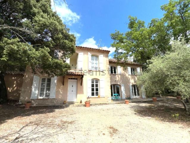 Maison, Régusse