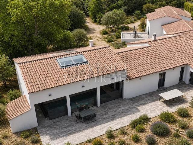 Maison, Régusse