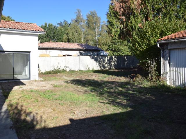 Maison rénové et arboré 147m² Chaniers