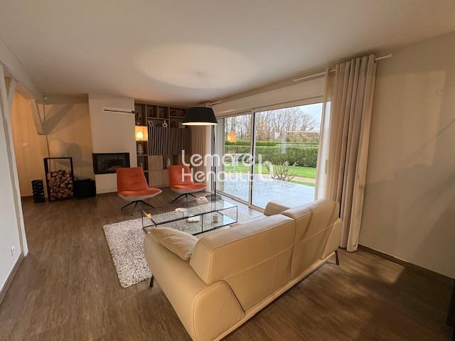 Villa rénovée 5 chambres sur 2500 m² de terrain arboré