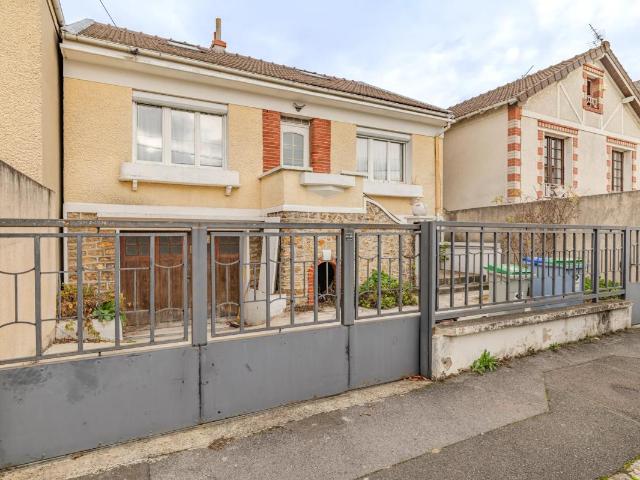 Maison rénovée 5 pièces avec jardin à Bondy