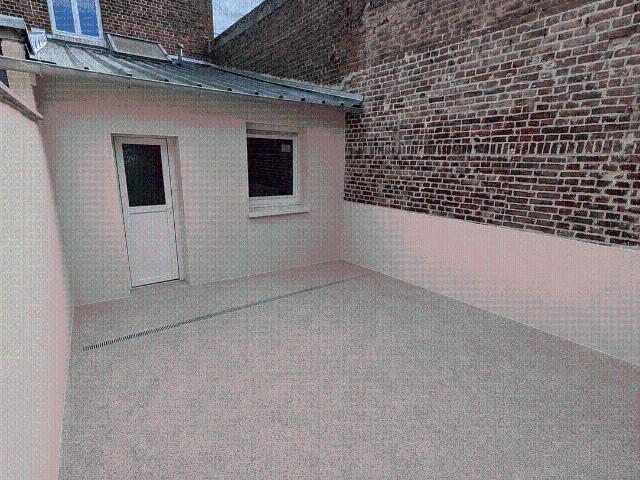 Maison rénovée 65 m² – 2 chambres – cour privative – Villers Bretonneux