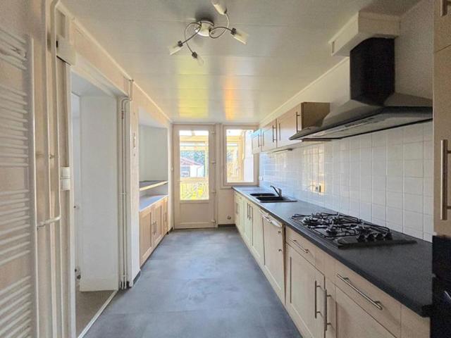 Maison rénovée 7 pièces 151 m2