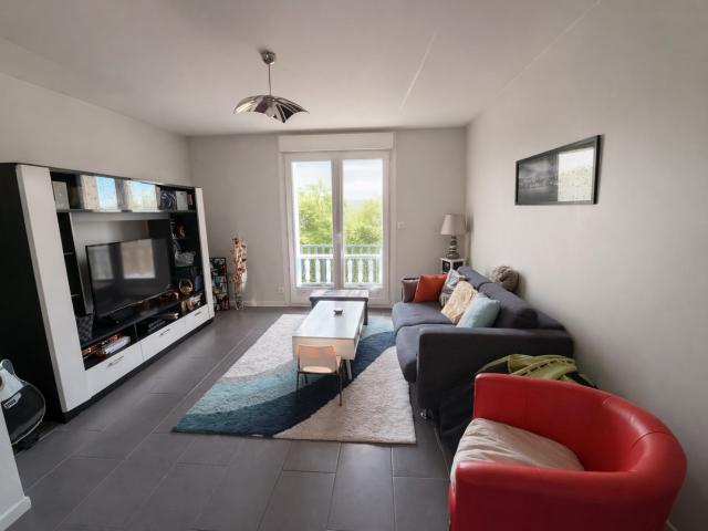 Maison rénovée 114 m2 avec grand garage et jardin à Champey sur Moselle