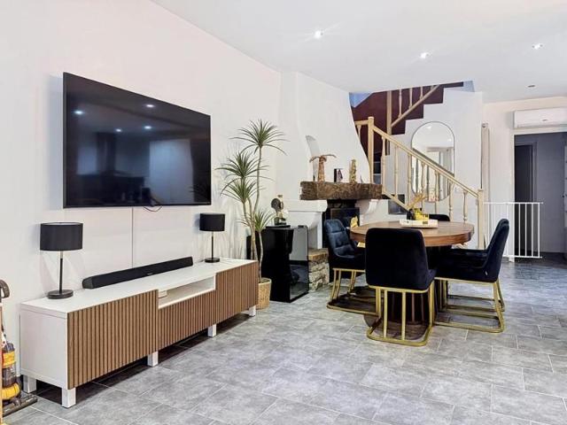 Maison rénovée 115 m² avec terrasse, jardin et parking – Levens