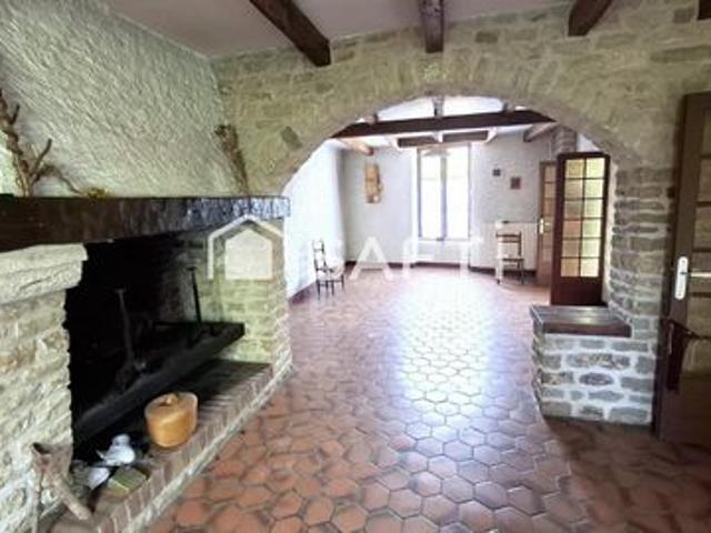 Maison rénovée 263m2 avec dépendance + piscine