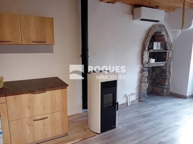 maison rénovée T3 de village à Lanuéjols 30750