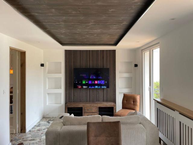Maison rénovée au cœur de Milly la Forêt – 3 pièces, 3 chambres, grand jardin